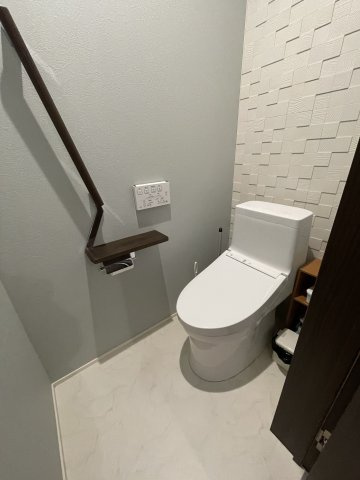 【トイレ】 | 寒河江市　七日町　築浅中古戸建 | 2F　WC