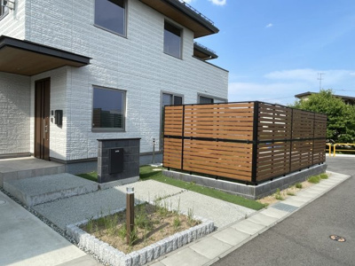 【前面道路含む現地写真】 | 寒河江市　七日町　築浅中古戸建