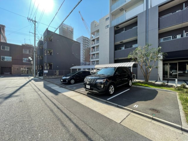 ルペルティア　名古屋市賃貸　仲介手数料無料の駐車場