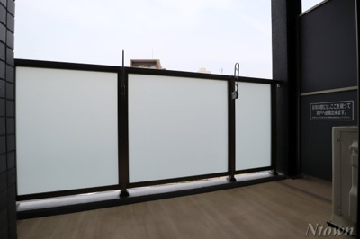 【バルコニー】 | プレサンス名古屋菊井セルカ | 開放的で明るい空間を演出してくれるバルコニーです