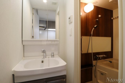 【洗面所】 | プレサンス名古屋菊井セルカ | 使いやすい洗面所です