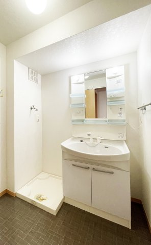 コーポK D棟の洗面所