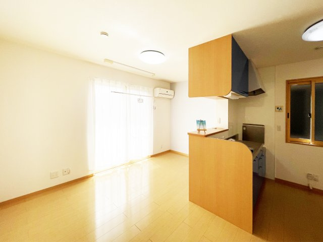 コーポK D棟の居間・リビング