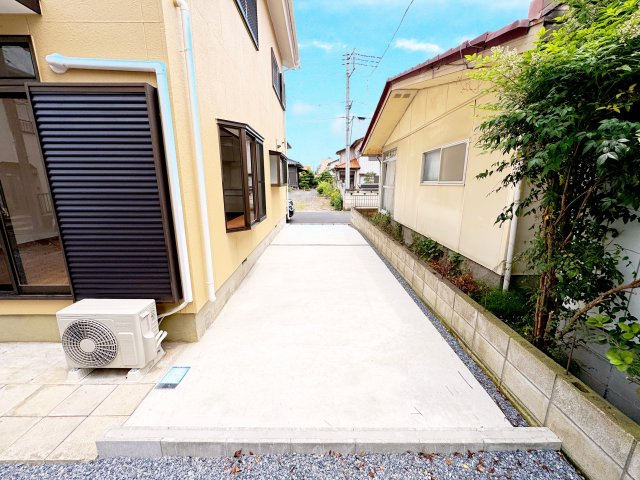 足利市葉鹿町　中古住宅の外観