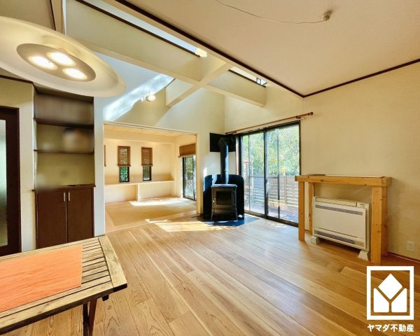 宇治市炭山土井谷の居間・リビング