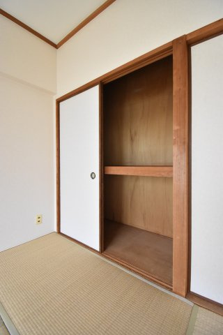 杉本マルミマンションの収納