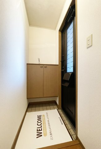 シャトル沖浜　A棟の玄関