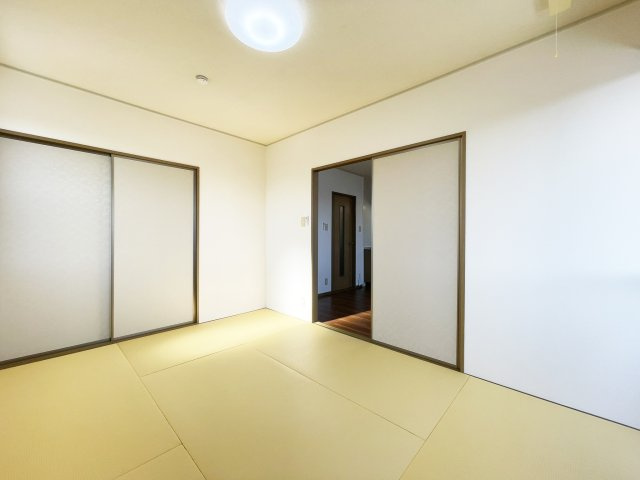 シャトル沖浜　A棟の和室