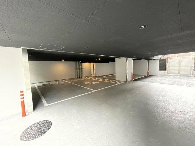 プラウドフラット本所吾妻橋の駐車場| 