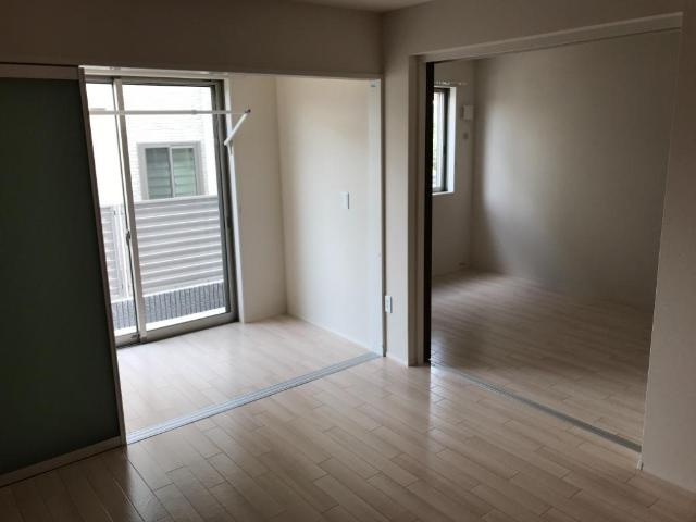 Ｃｈａｍｐ　ｄｅ　ｐｉｅｒｒｅの居間・リビング|リビング（イメージ）