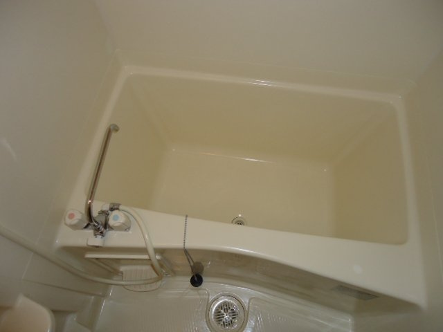 ヒールコートの浴室|バス