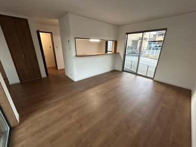 【居間・リビング】 | 大山崎町新築戸建貸家