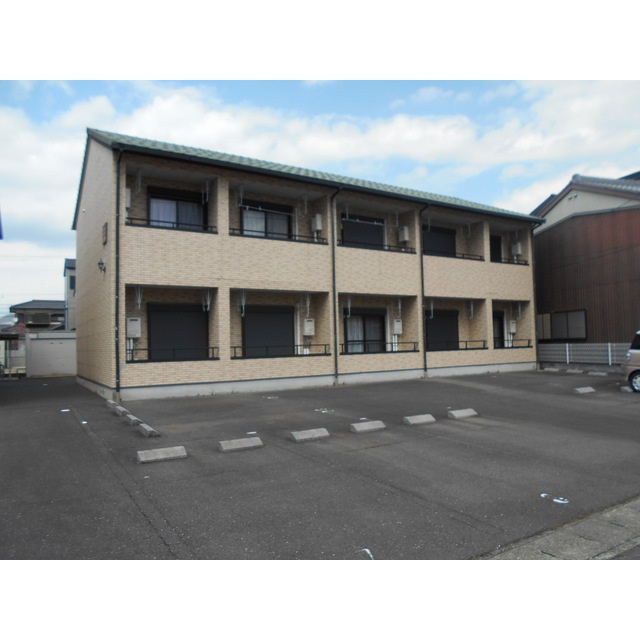 岐阜市則武中３丁目のアパート