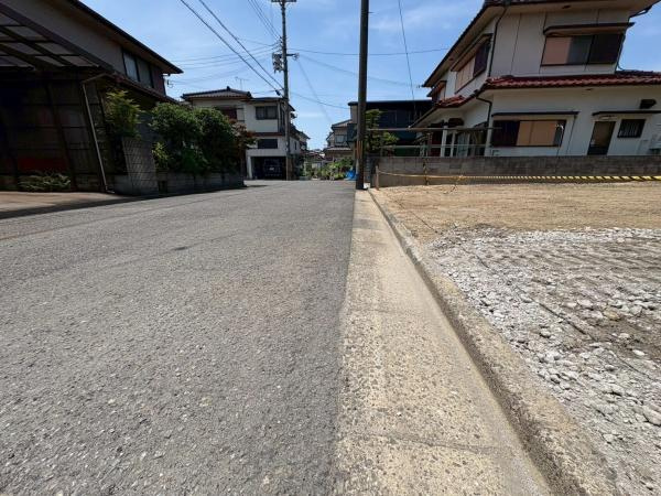 和歌山市木ノ本　土地の前面道路含む現地写真