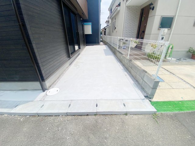 祝　成約済み　八王子市　清川町　新築戸建ての駐車場|～仲介手数料無料☆八王子ひなた不動産～　八王子市清川町　新築戸建