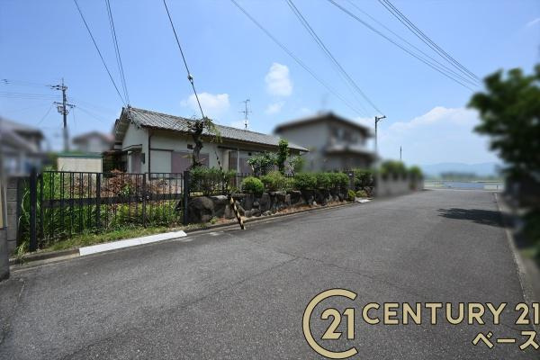 天理市庵治町　一戸建の前面道路含む現地写真