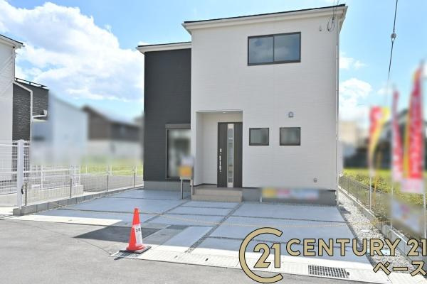 リーブルガーデン曽我町 ３号棟 ／新築一戸建の外観|■現地撮影写真■耐震等級３の地震に強安心の邸宅！雨で汚れを洗い流してくれるセルフクリーニング機能付き外壁！お気軽にお問い合わせください！■