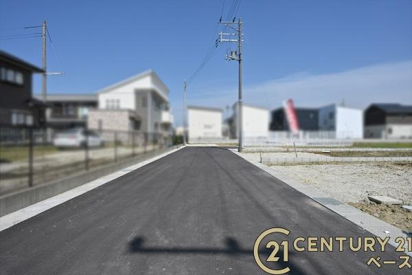 リーブルガーデン曽我町 ２号棟 ／新築一戸建の前面道路含む現地写真|■現地撮影写真■緑豊かな気持ちの良い住環境！