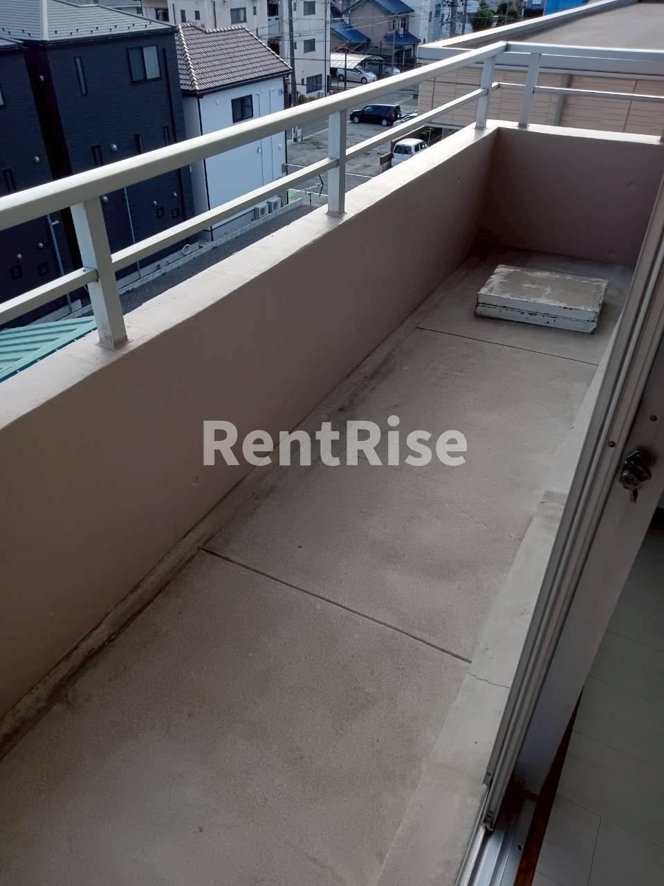 ハイツ森鷹2番館のバルコニー