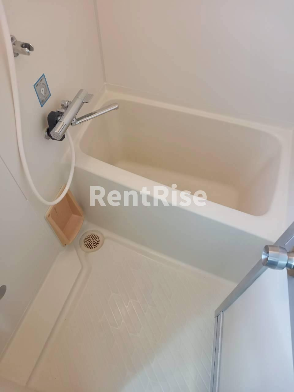 ハイツ森鷹2番館の浴室