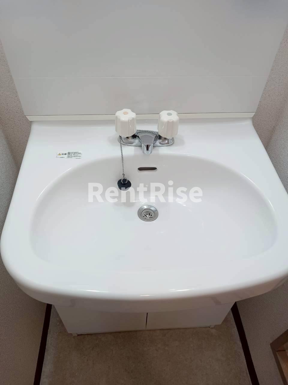 ハイツ森鷹2番館の洗面所