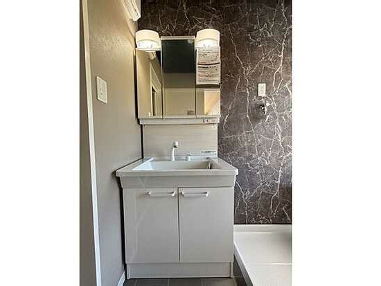 【独立洗面台】