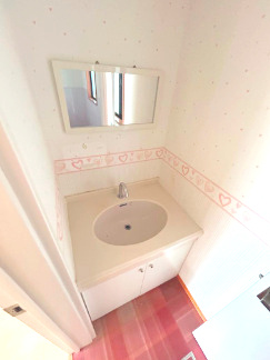 富田林市若松町西1丁目　貸店舗事務所の独立洗面台