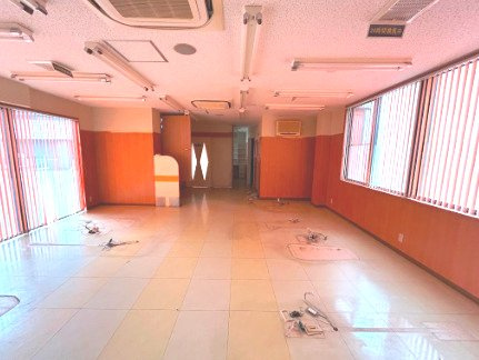 富田林市若松町西1丁目　貸店舗事務所の内装