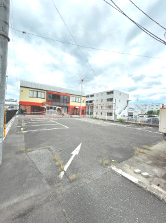 富田林市若松町西1丁目　貸店舗事務所の駐車場