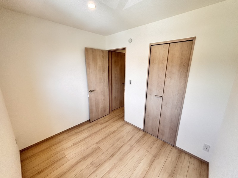 セレン神園の洋室