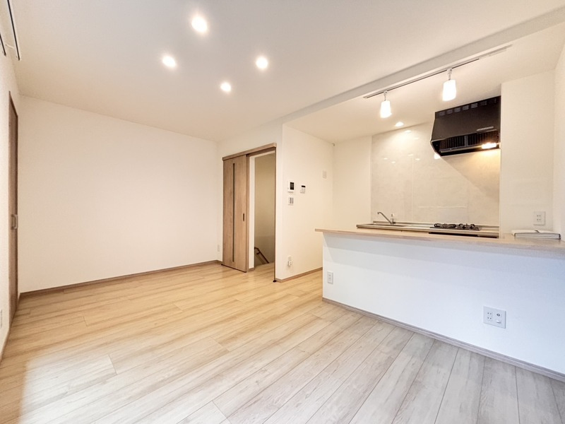 セレン神園の居間・リビング