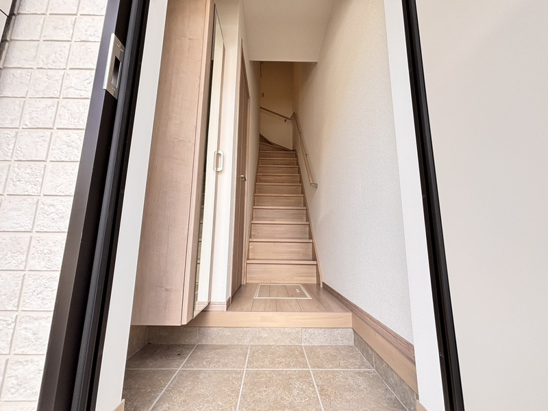 セレン神園の玄関