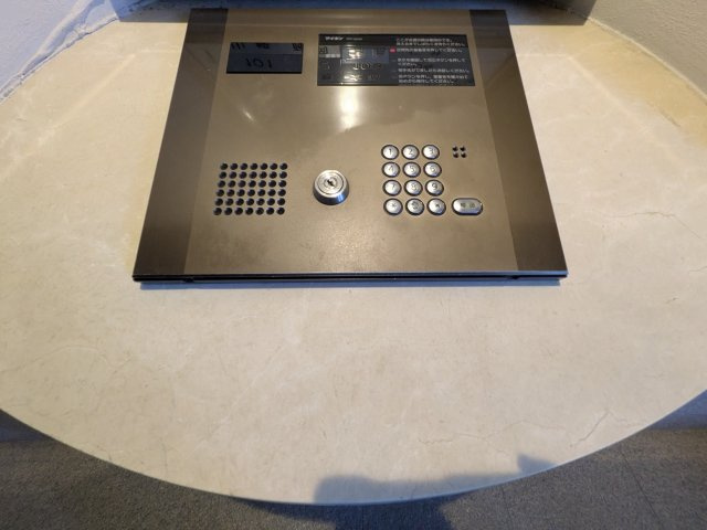 【エントランス】