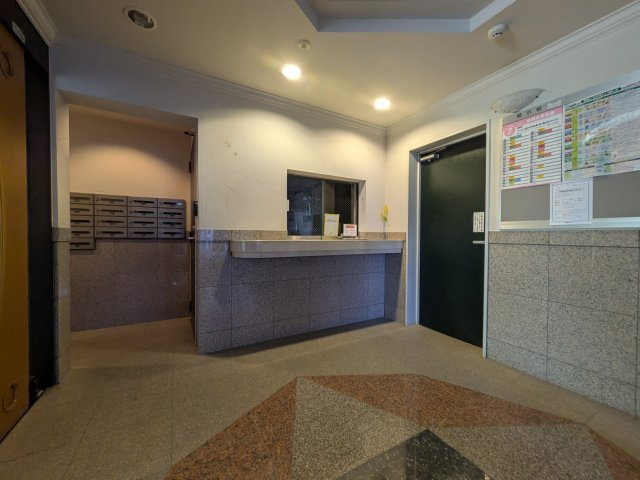 【エントランス】