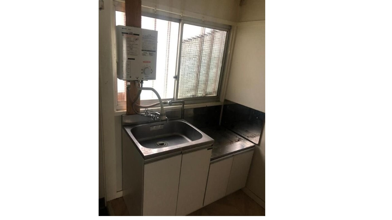 東京都杉並区上高井戸1丁目　収益マンションのキッチン