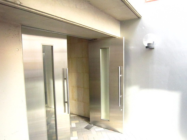 アスパ小石川のエントランス