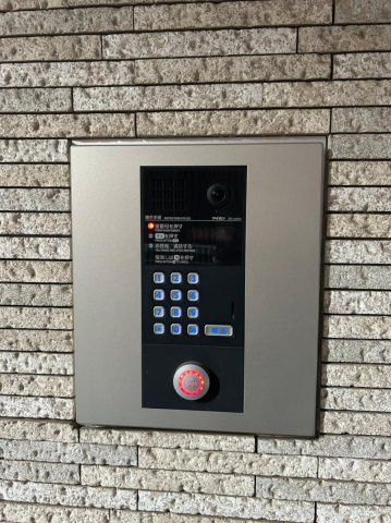 横浜市鶴見区市場富士見町　売り一棟マンション　築浅物件の防犯設備