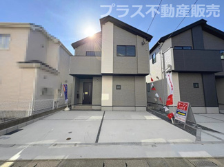 【外観】 | 現地写真。プラス不動産販売なら、現場の全ての棟をまとめてご見学頂けます。