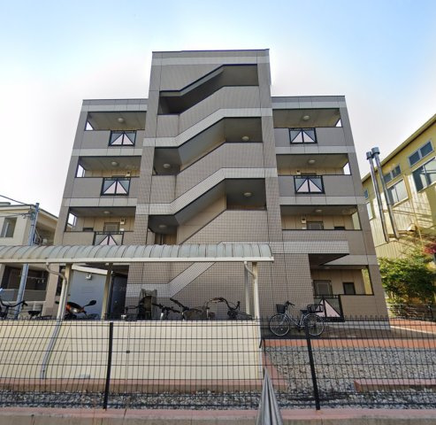 横浜市栄区飯島町　収益マンションの外観