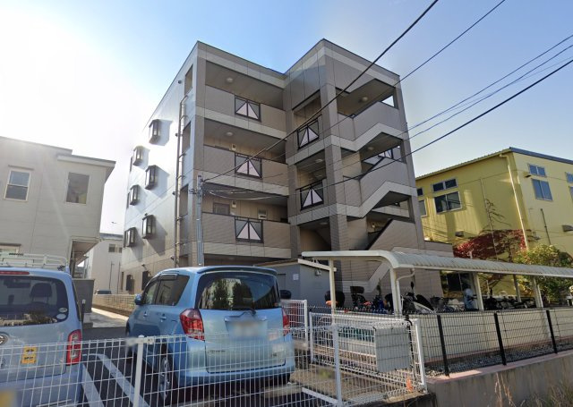 横浜市栄区飯島町　収益マンションの外観