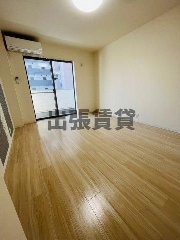 仲介手数料0円！！ライフワンビルの洋室