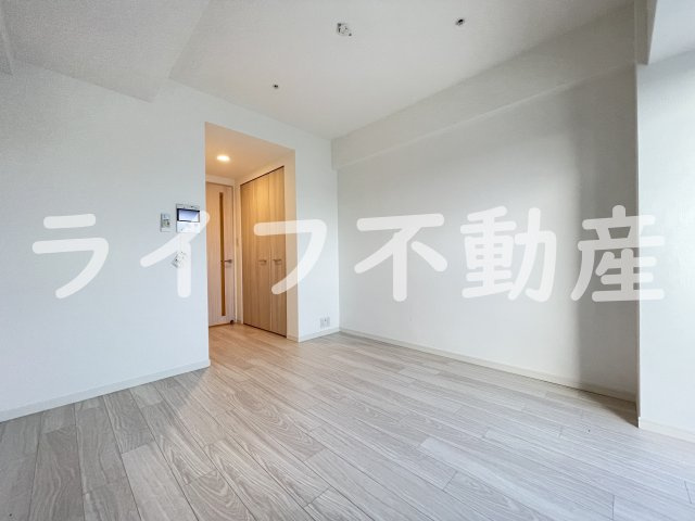 S-RESIDENCE高井田Centralの居間・リビング|こちらの居間で趣味の時間をお楽しみください