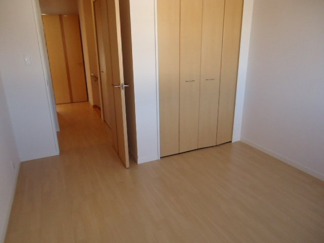 ブオナ　レーガⅡの内装|洋室