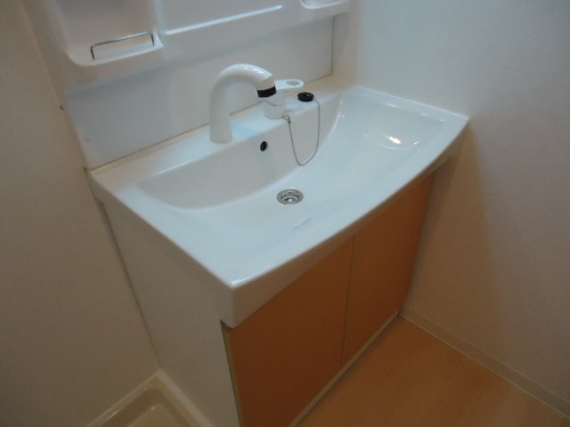 ブオナ　レーガⅡの洗面所|洗髪洗面化粧台