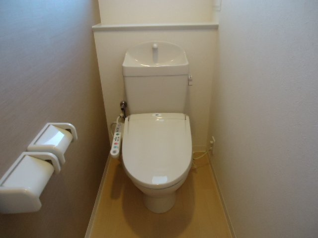 ブオナ　レーガⅡのトイレ|シャワー付トイレ