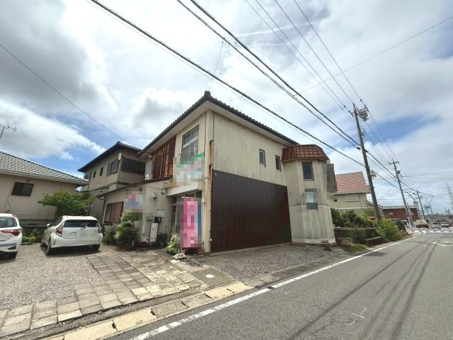 田戸町3丁目貸店舗の外観