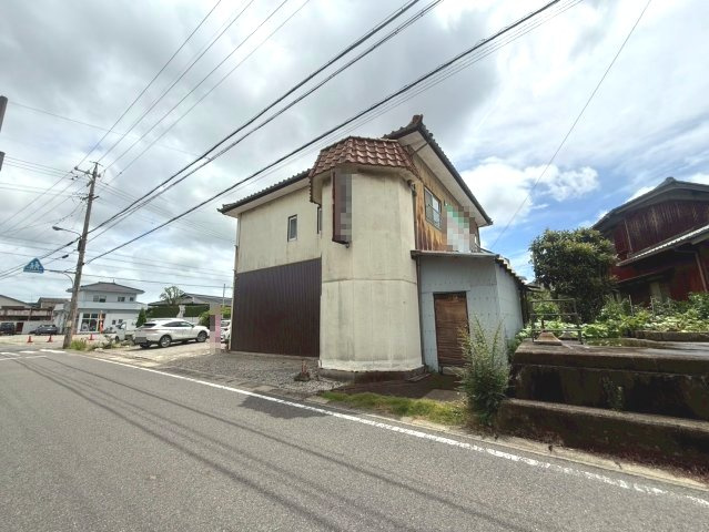 田戸町3丁目貸店舗の外観