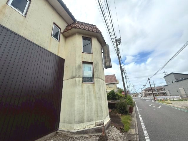 田戸町3丁目貸店舗の外観