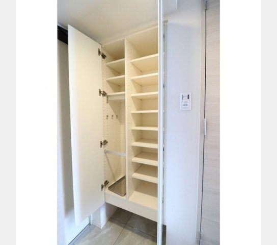 ルフォンプログレ赤塚の収納|同間取り別号室参考写真