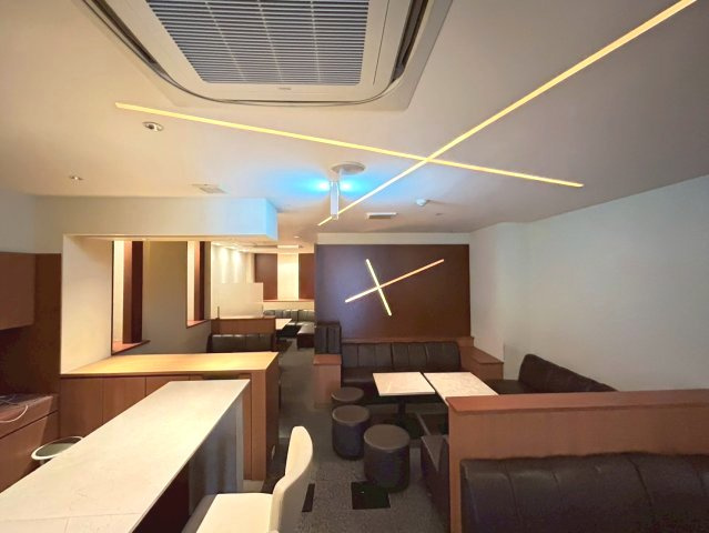 康生通り イーラウエストビルの内装